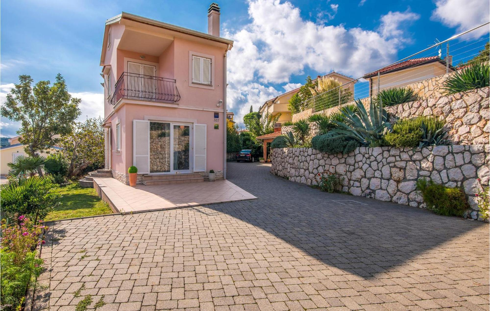 Gorgeous Apartment In Cizici With House Sea View Exterior foto